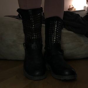 Wanted Combat Boots with Zipper